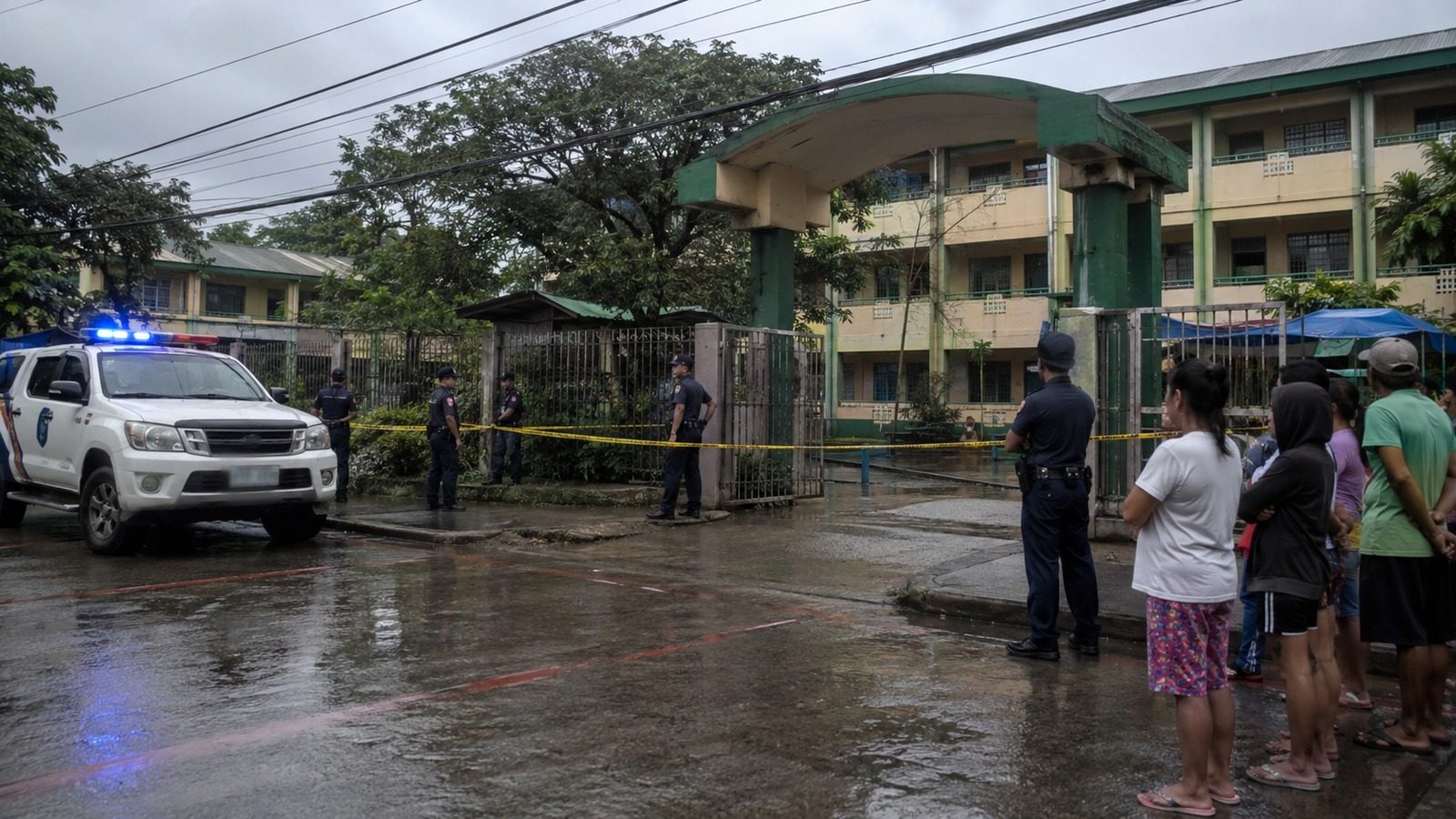 Tacloban school shooting at San Jose National High School